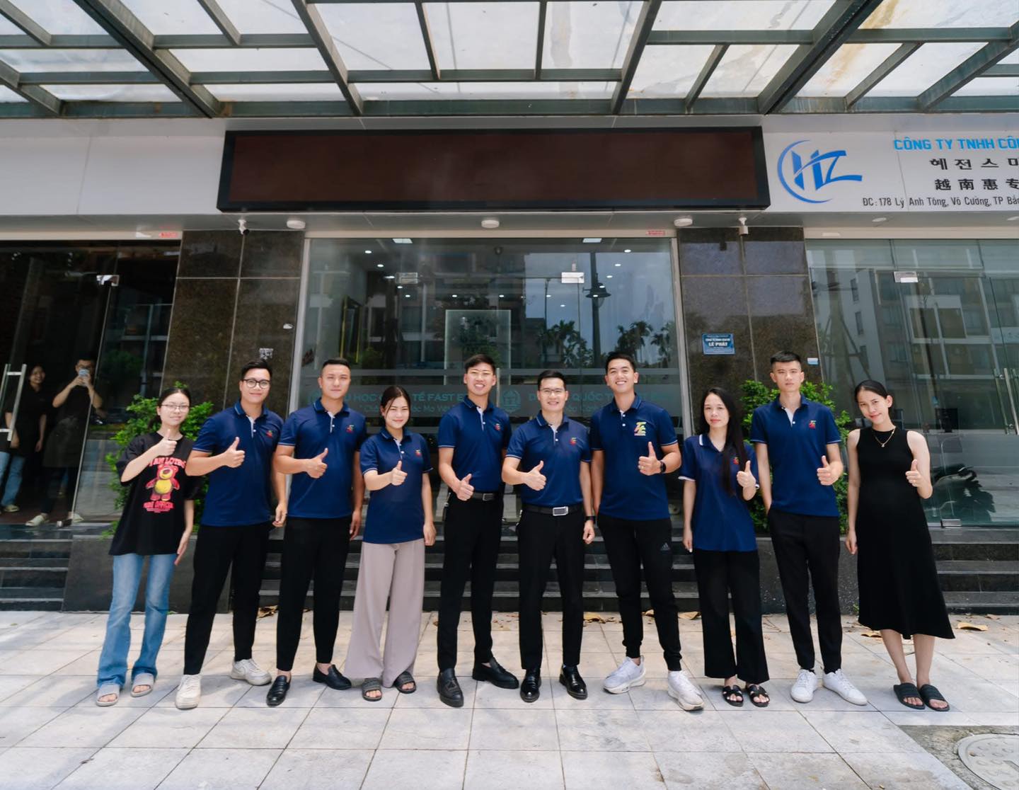 Phòng Marketing thuê ngoài là gì?