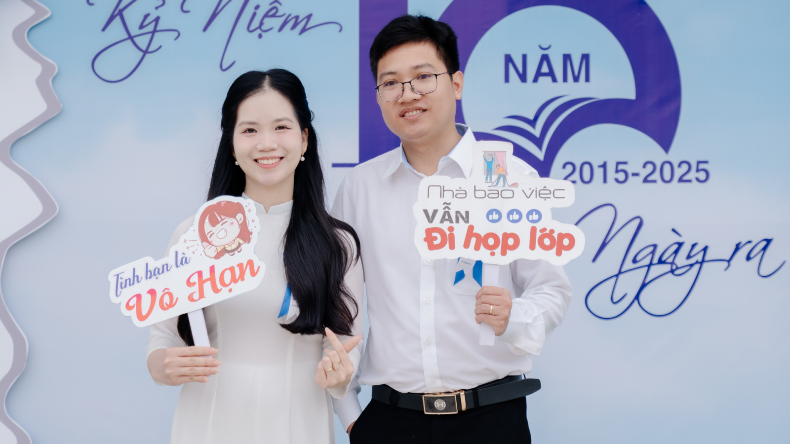 Những lưu ý khi đặt dịch vụ quay chụp họp lớp